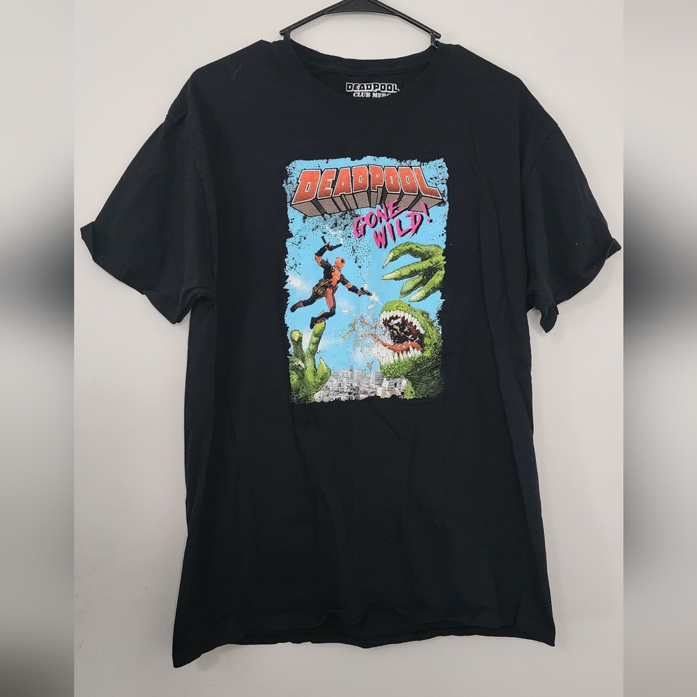 Deadpool Gone Wild Loot Crate Exclusive T-Shirt Club Merc Marvel Tee New